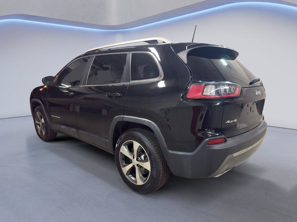 Used 2019 Jeep Cherokee Limited AWD/4WD image 5