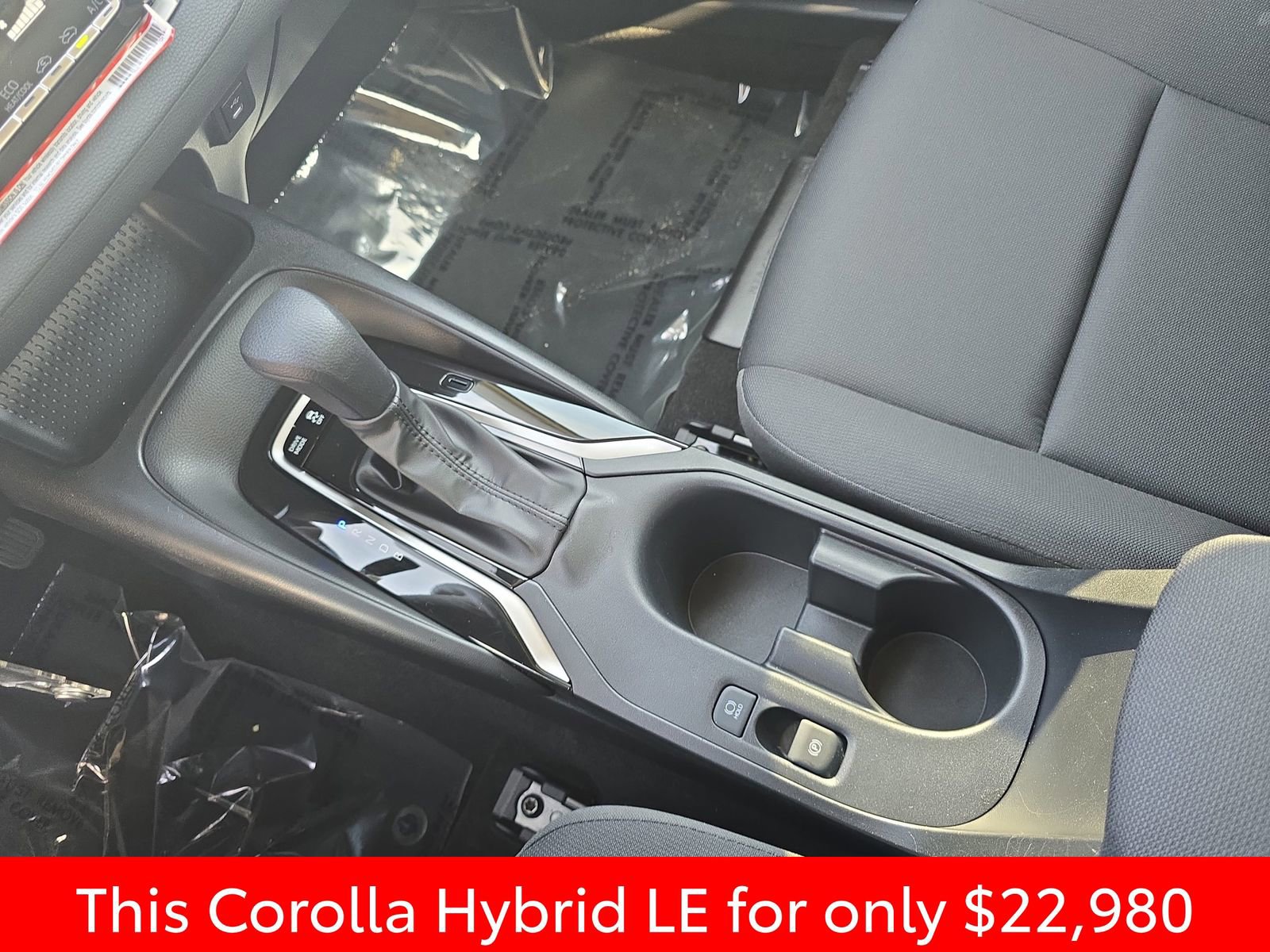 Used 2025 Toyota Corolla LE image 31