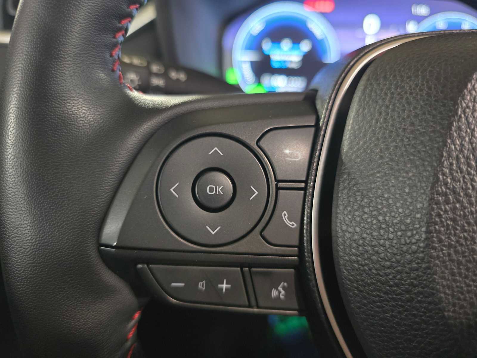 Used 2024 Toyota RAV4 XSE w/ Premium Package image 36