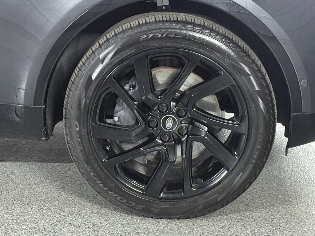 Used 2022 Land Rover Discovery HSE R-Dynamic image 6