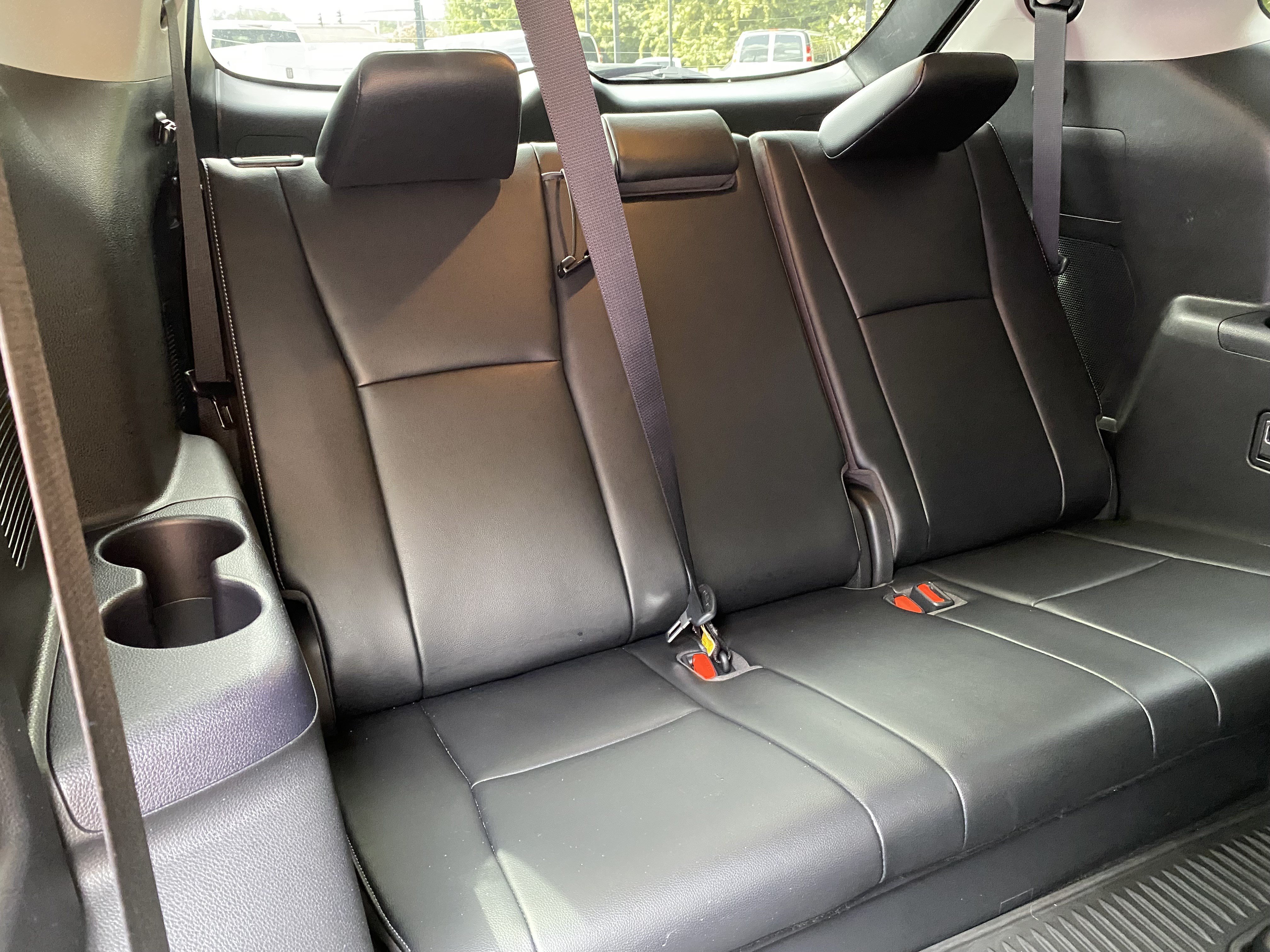 Used 2022 Toyota Highlander Platinum FWD image 40