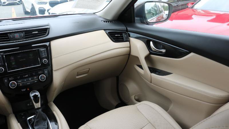 Used 2019 Nissan Rogue SL w/ Premium Package FWD image 20