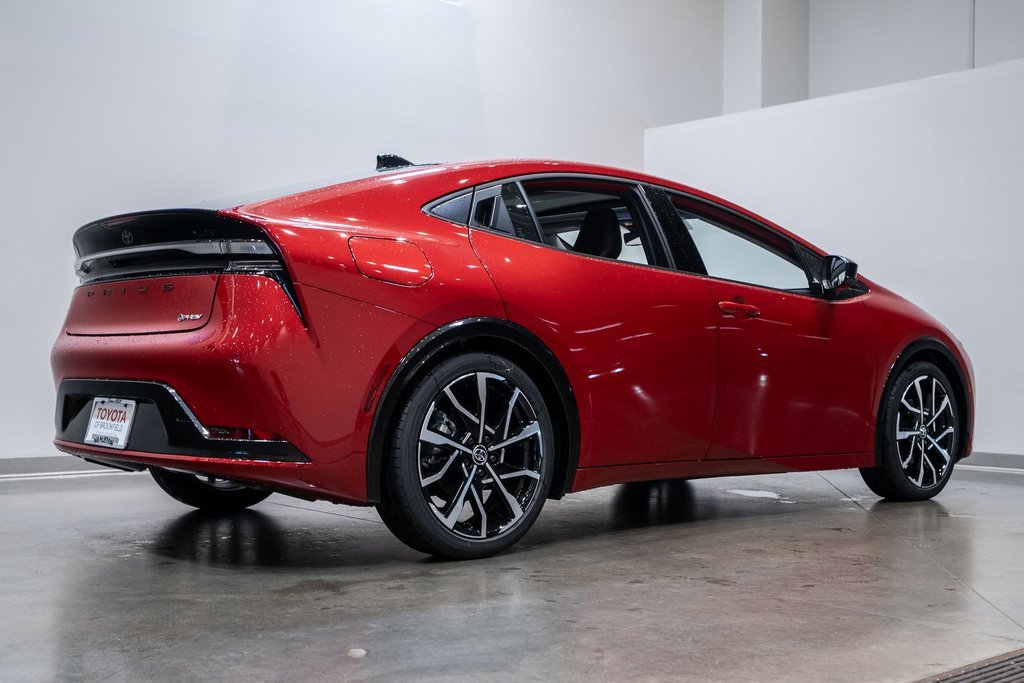 New 2026 Toyota Prius Plug-In Hybrid image 6