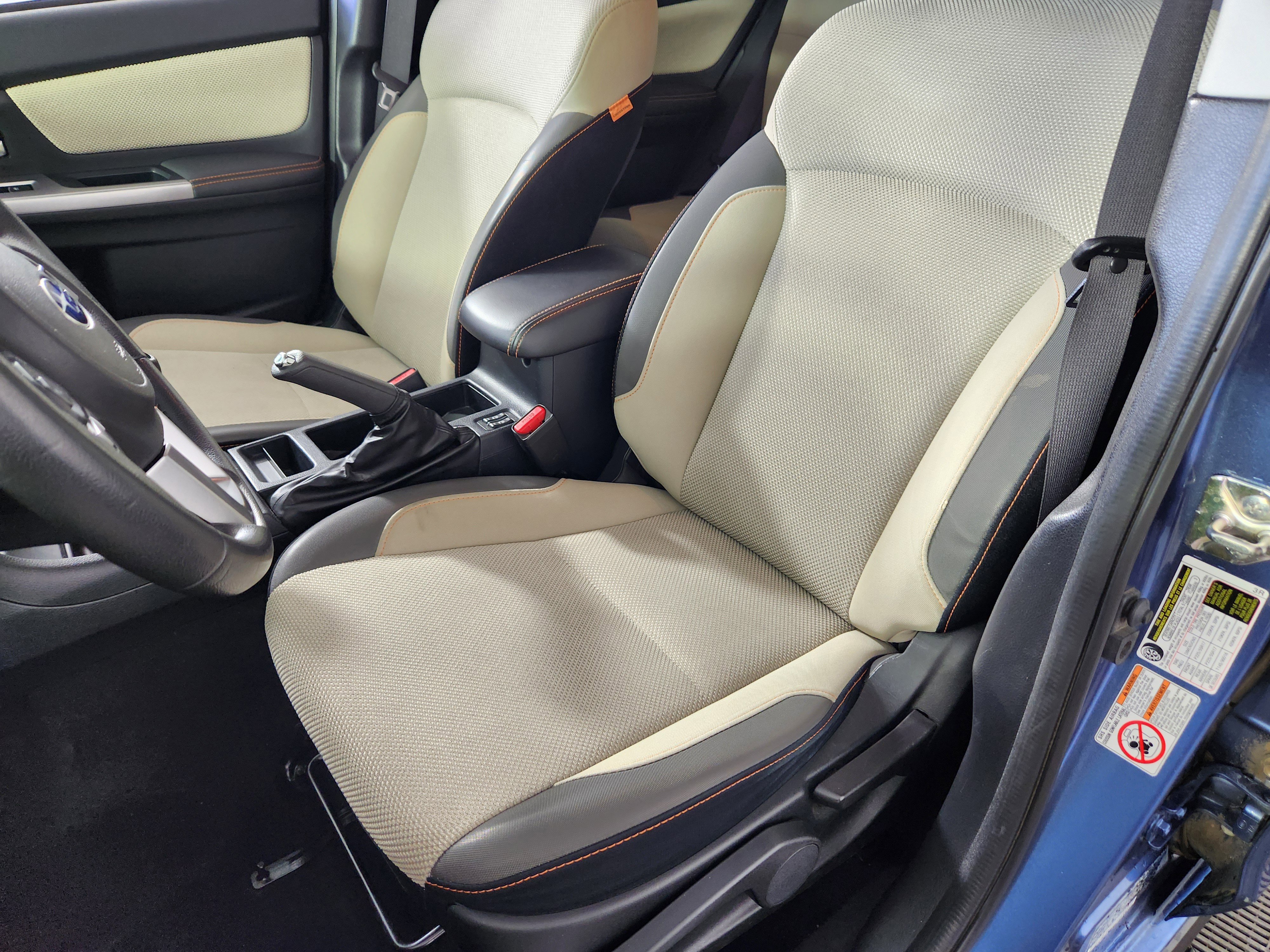 Used 2017 Subaru Crosstrek 2.0i Premium image 12