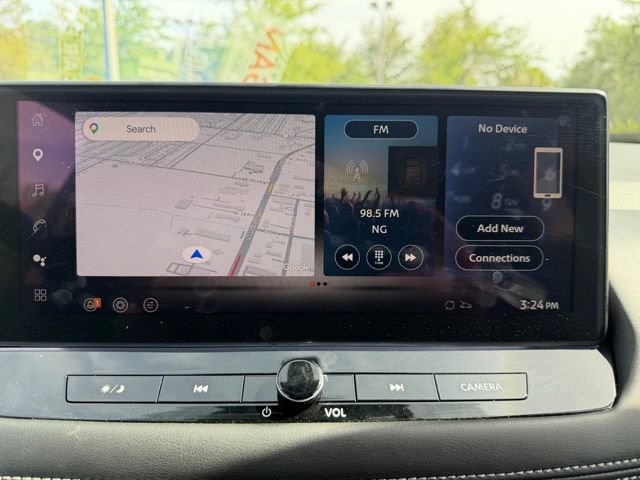 Used 2025 Nissan Rogue SL AWD/4WD image 25