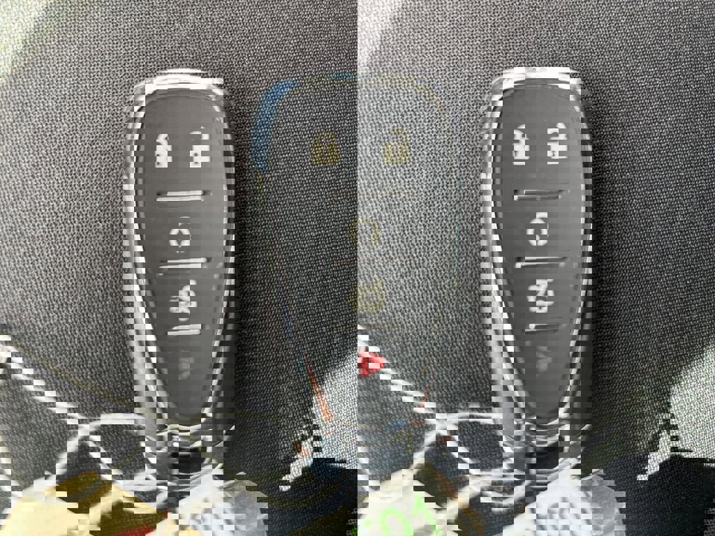 Used 2024 Chevrolet Malibu LT image 20