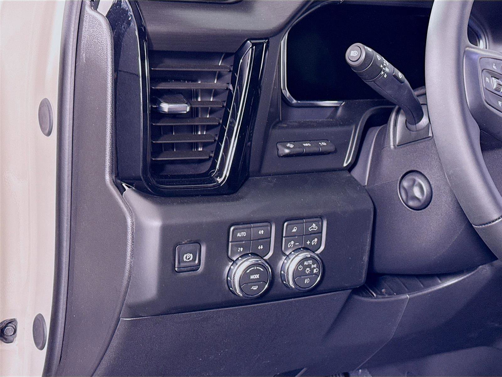 New 2026 GMC Sierra 1500 AT4 w/ AT4 Premium Package AWD/4WD image 4