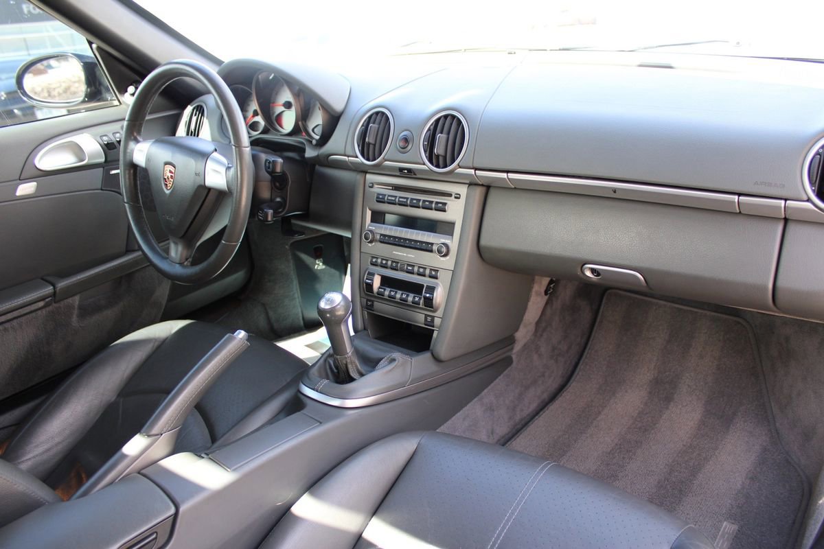 Used 2005 Porsche Boxster S image 21