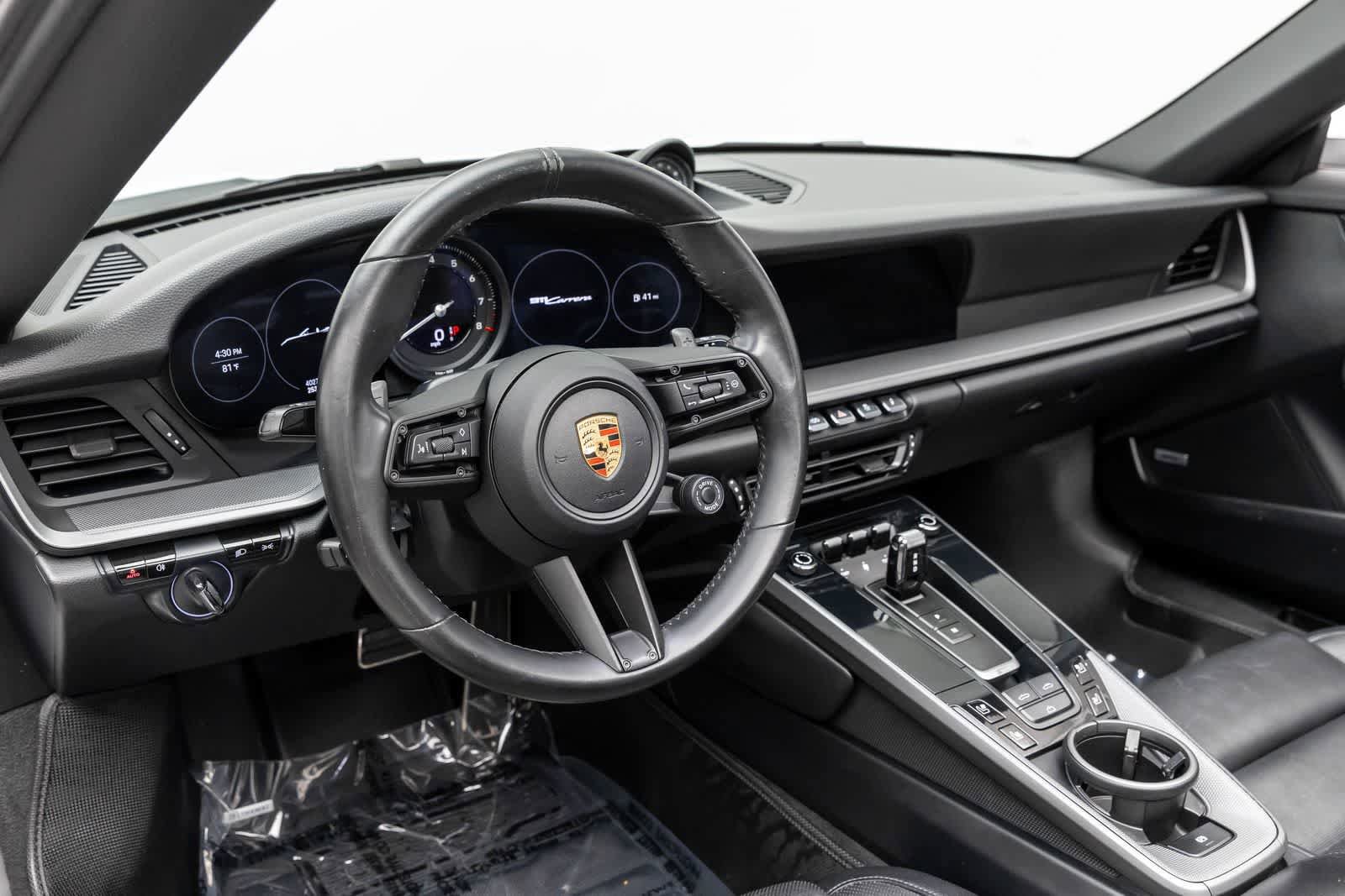 Used 2020 Porsche 911 Carrera RWD image 2