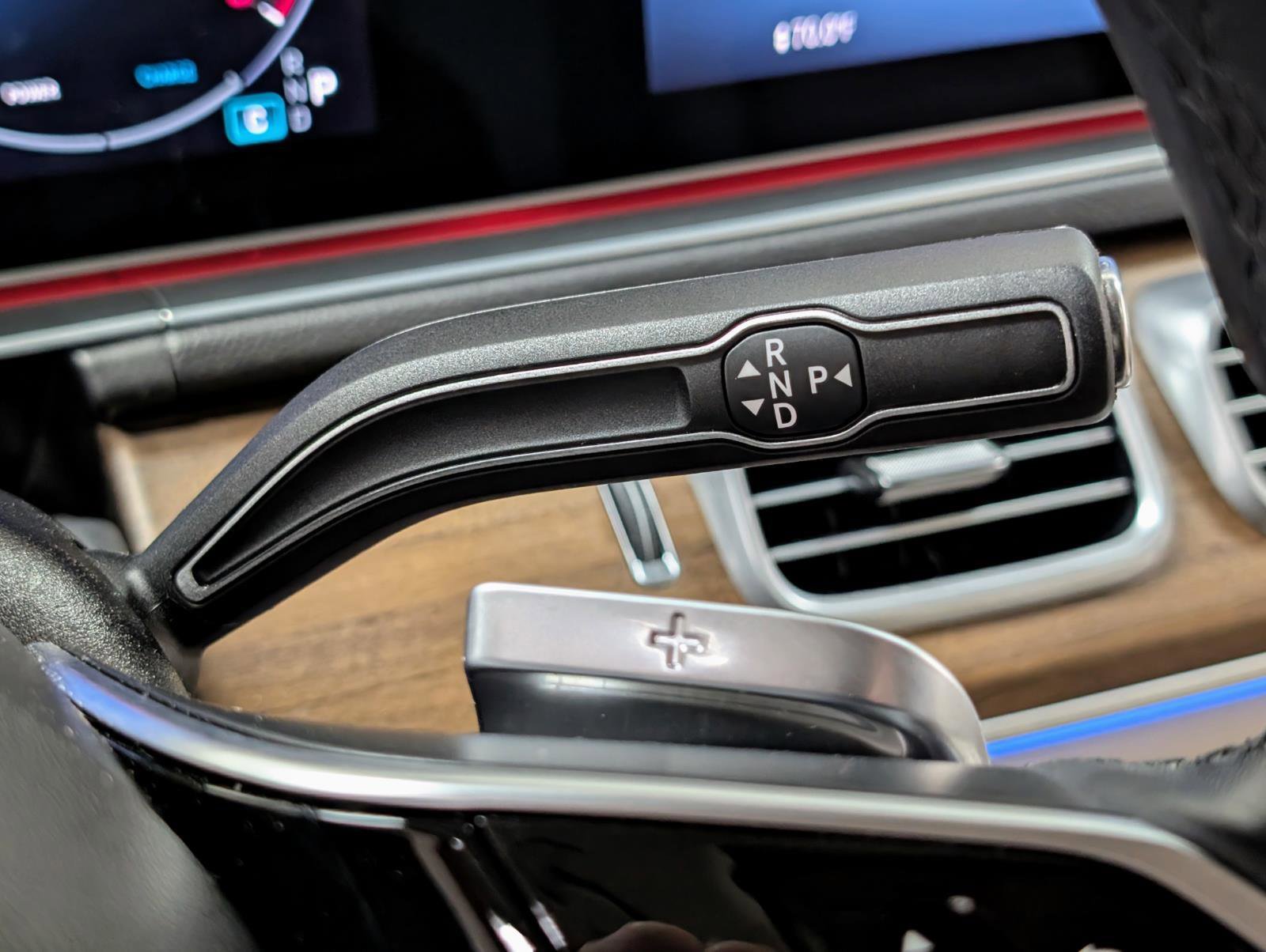 Used 2024 Mercedes-Benz GLE 350 4MATIC w/ AMG Line Exterior image 33