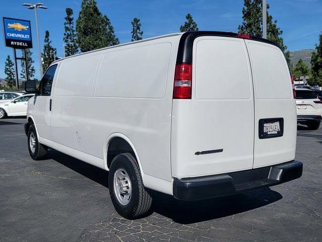 Certified 2025 Chevrolet Express 2500 Work Van 3D Extended Cargo Van w/ Driver Convenience Package image 5