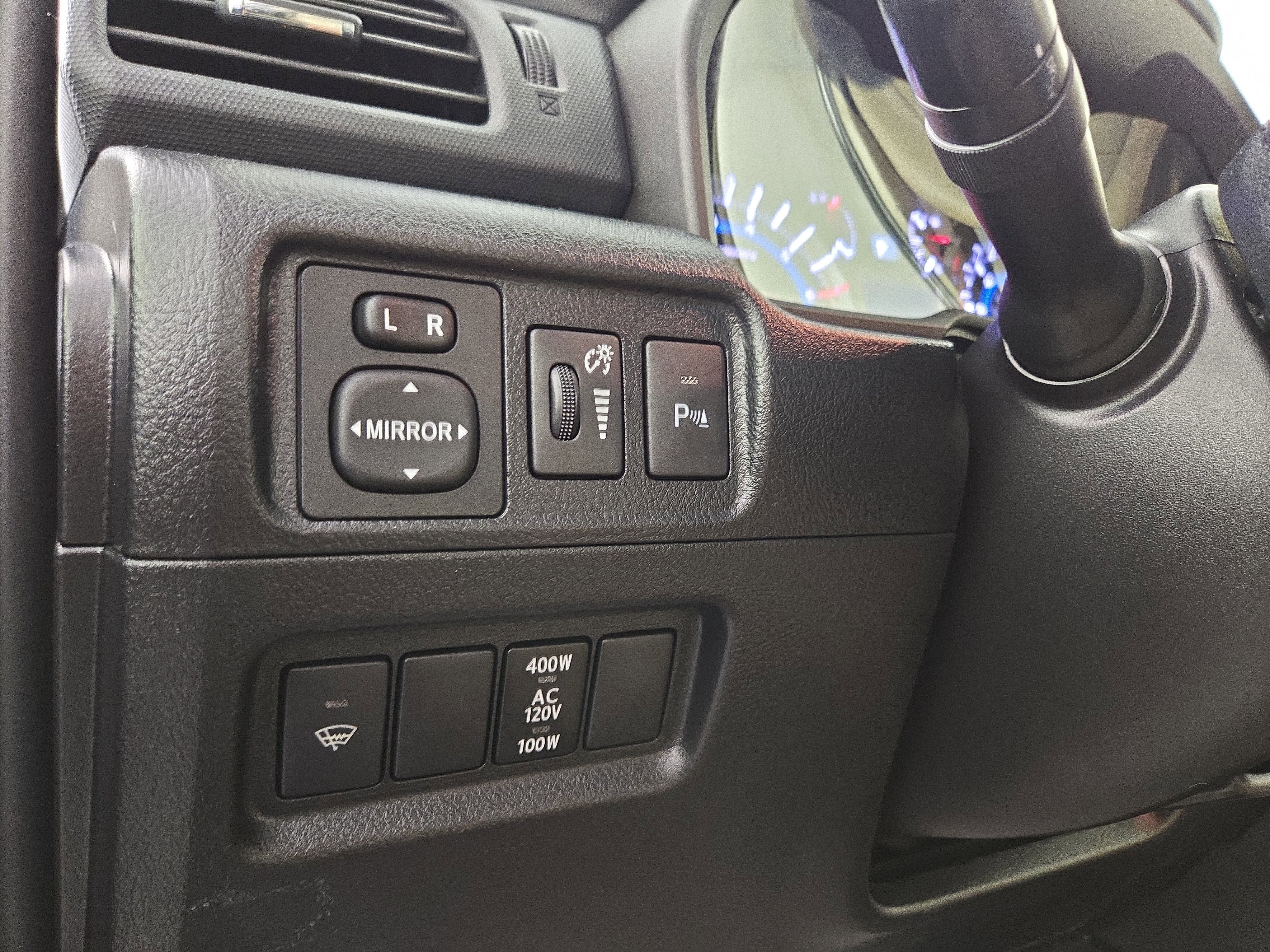 Used 2016 Toyota 4Runner Limited image 30