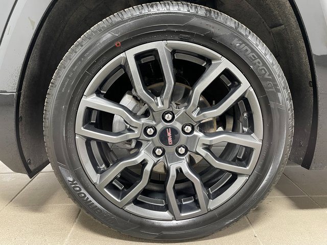 Used 2023 GMC Terrain Denali image 7