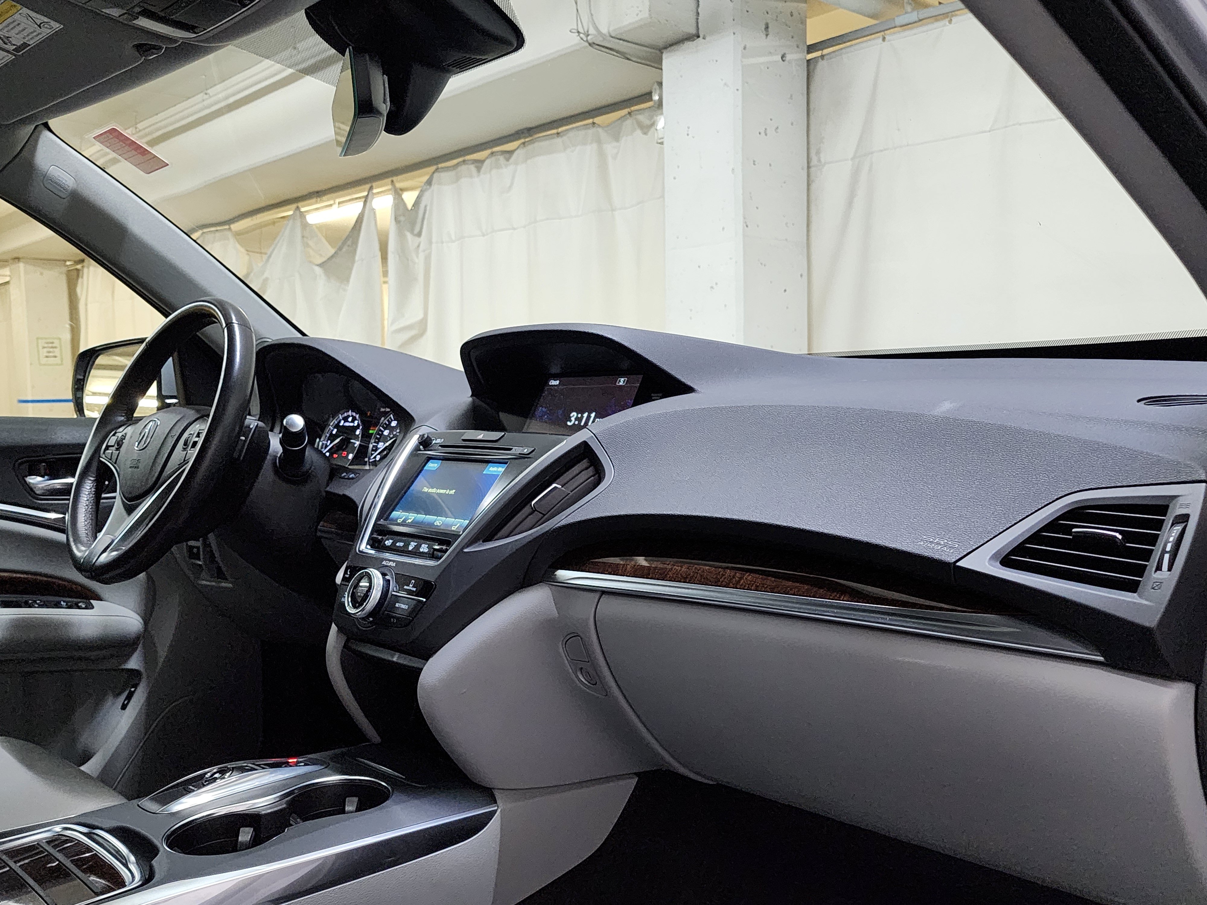 Used 2018 Acura MDX SH-AWD image 24