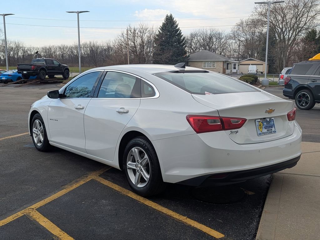 Used 2022 Chevrolet Malibu LS w/ Driver Confidence Package II FWD image 5