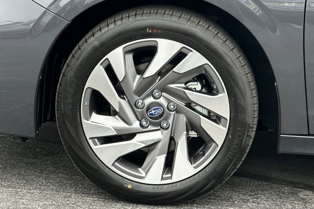 Used 2025 Subaru Legacy Limited image 33