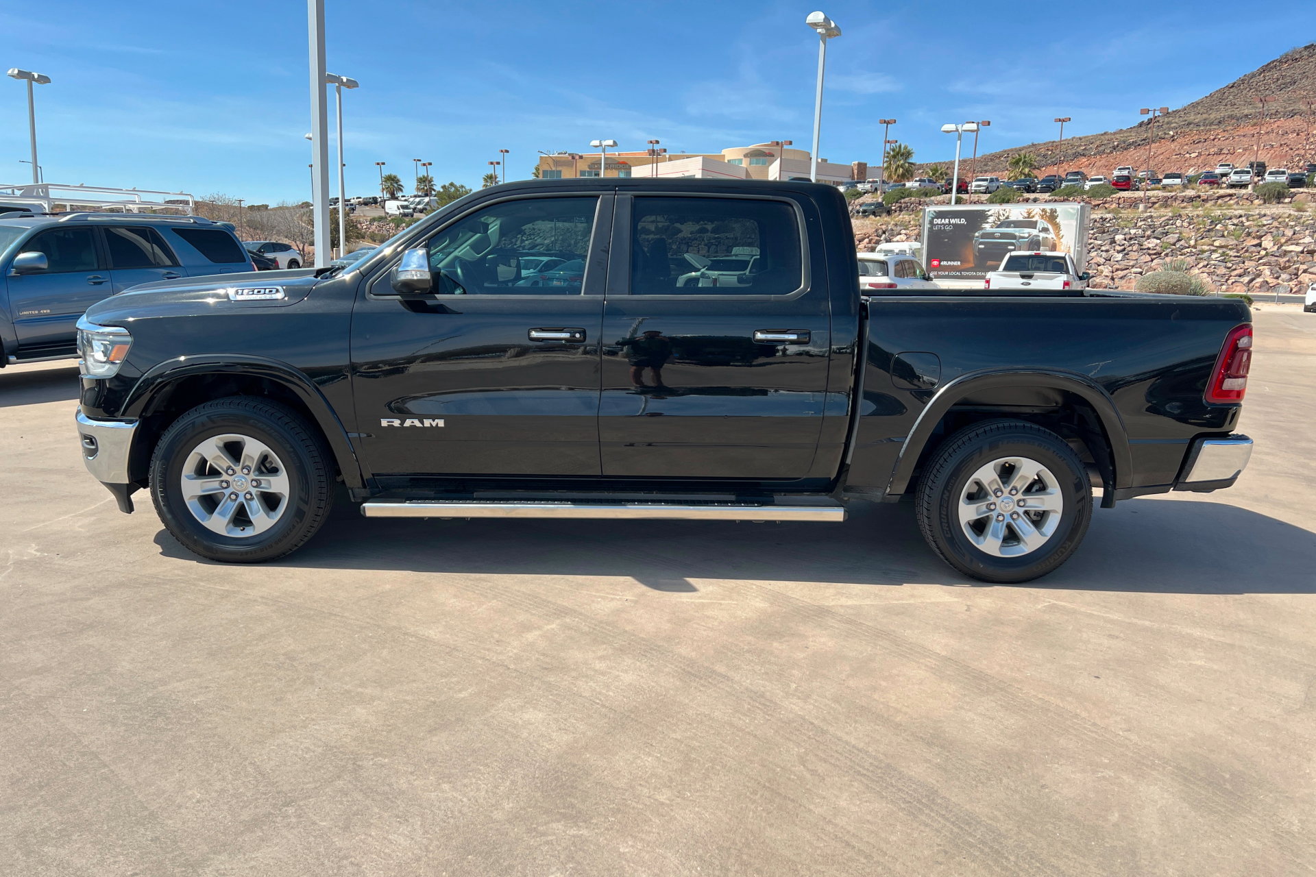 Used 2022 RAM 1500 Laramie image 2
