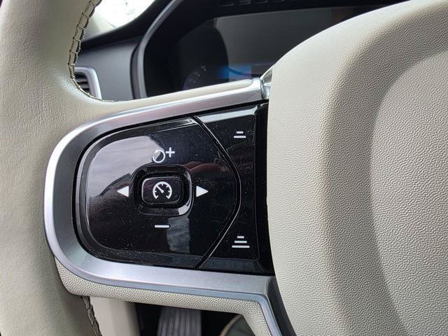 Used 2023 Volvo XC90 B5 Core AWD/4WD image 21