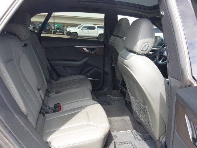 Used 2021 Audi Q8 Premium AWD/4WD image 34