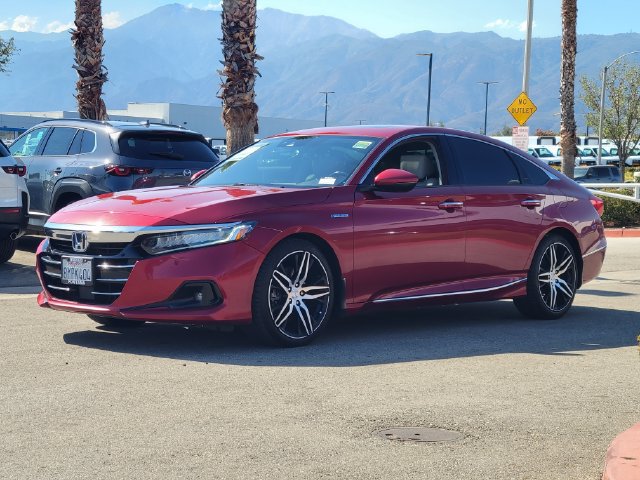 Used 2021 Honda Accord Touring image 2