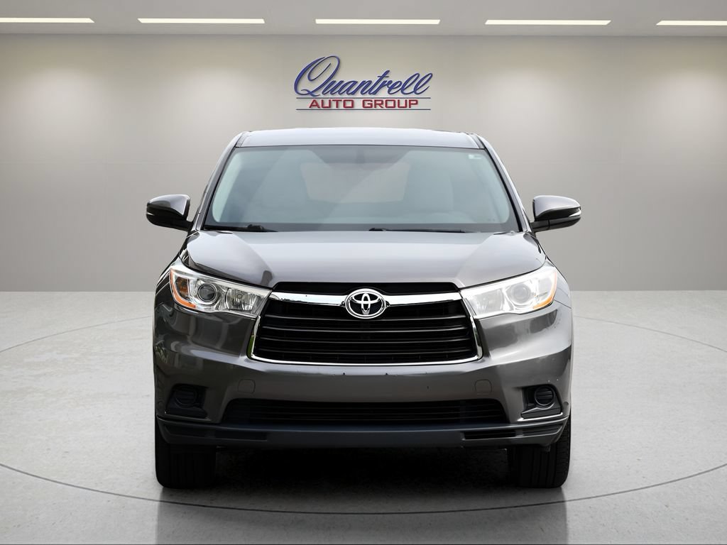 Used 2014 Toyota Highlander LE AWD/4WD image 9
