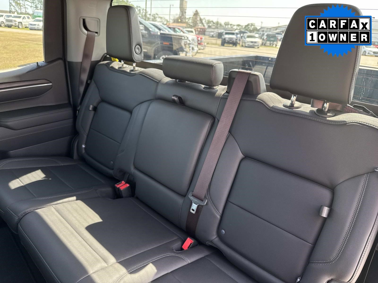 Certified 2022 GMC Sierra 1500 SLT w/ SLT Convenience Package image 17