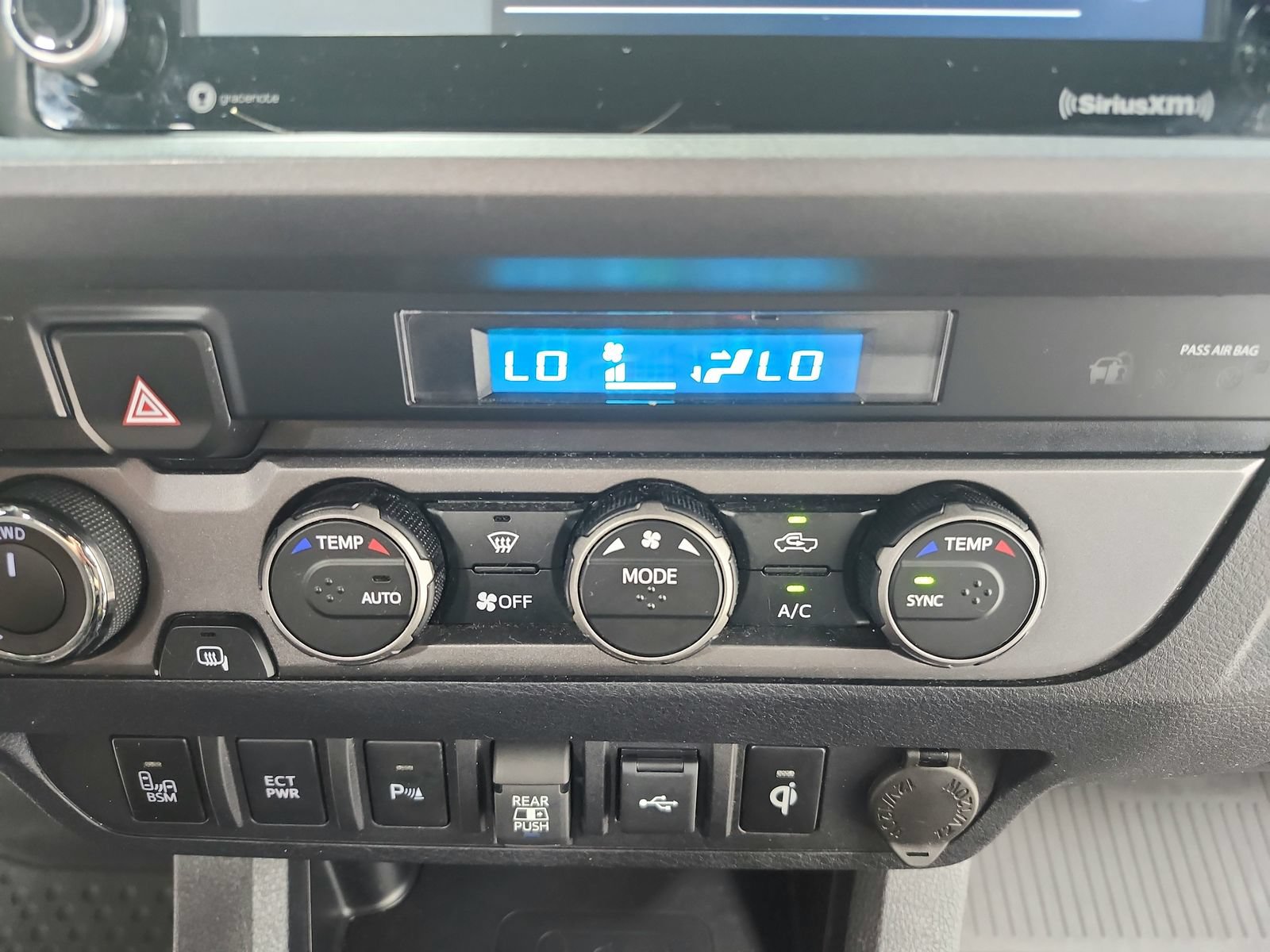 Used 2023 Toyota Tacoma TRD Sport w/ Technology Package AWD/4WD image 34