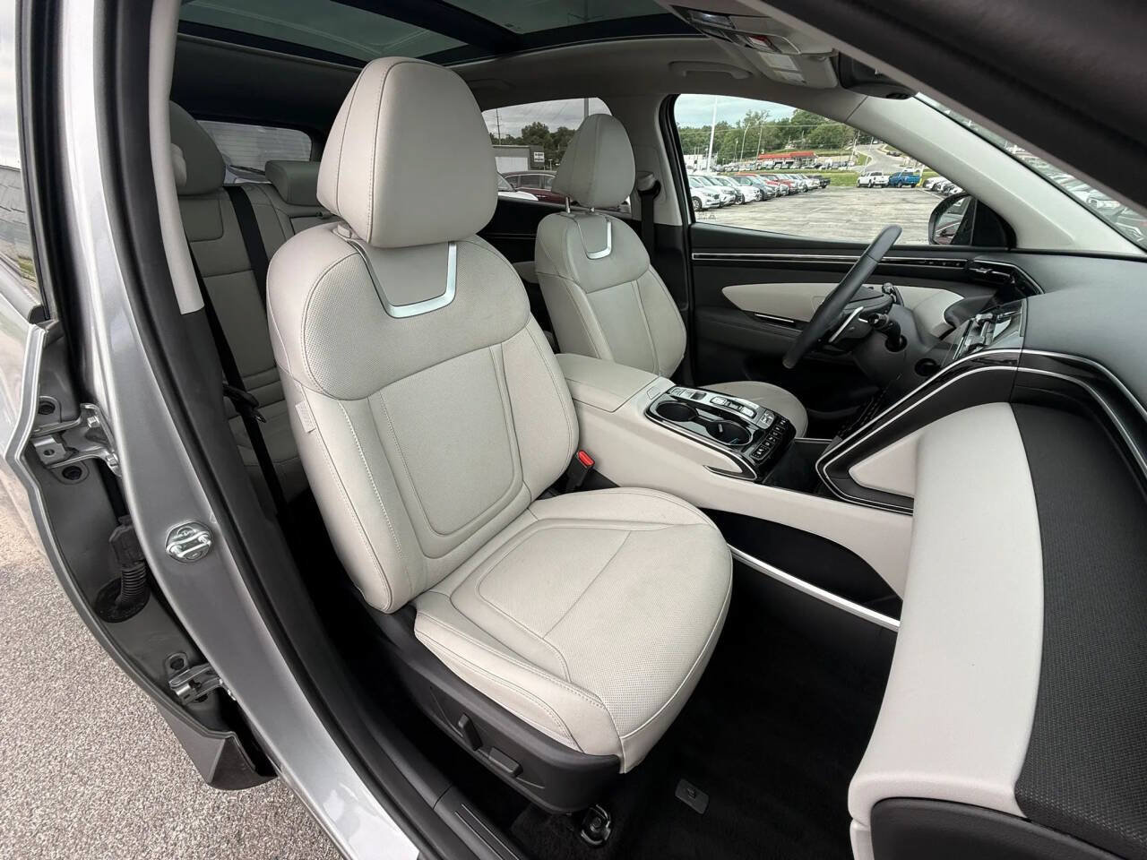 Used 2024 Hyundai Tucson Limited AWD/4WD image 15