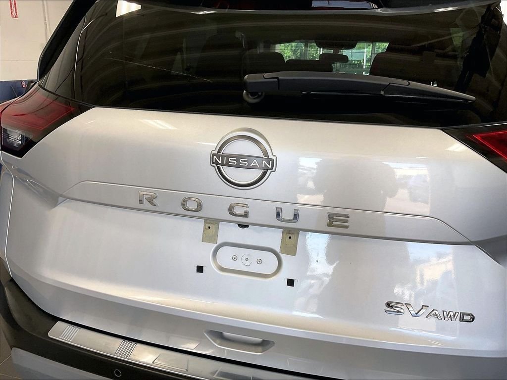 Used 2023 Nissan Rogue SV AWD/4WD image 29