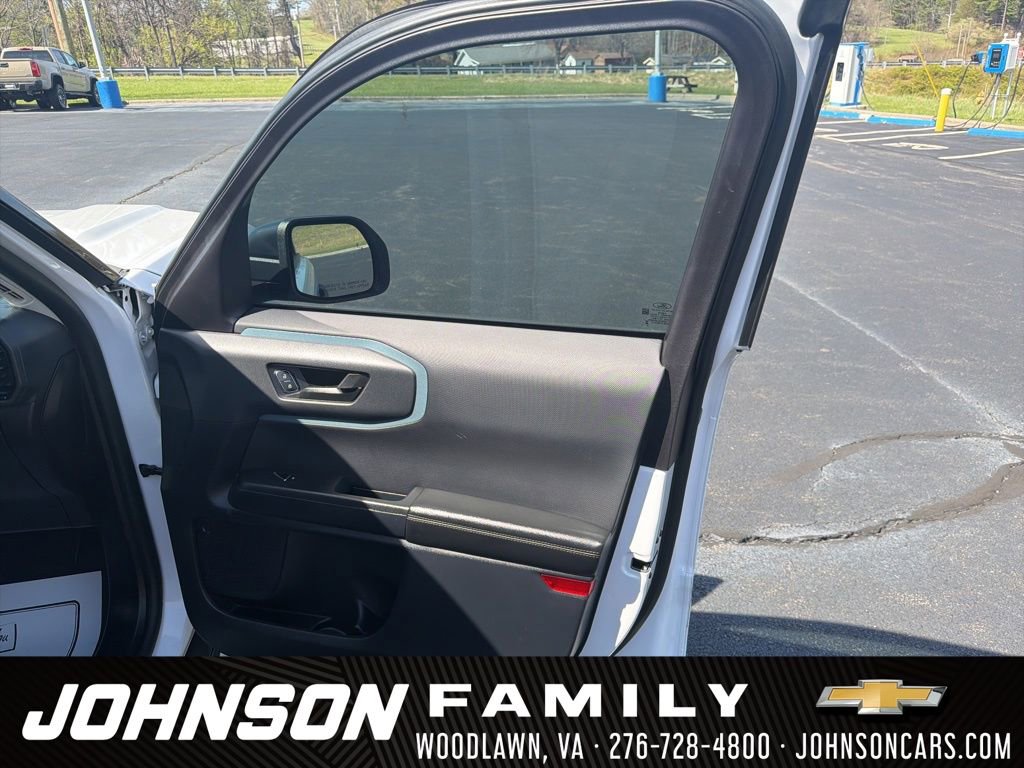 Used 2023 Ford Bronco Sport Badlands image 45