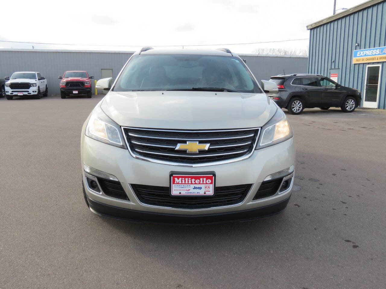Used 2014 Chevrolet Traverse LT image 3
