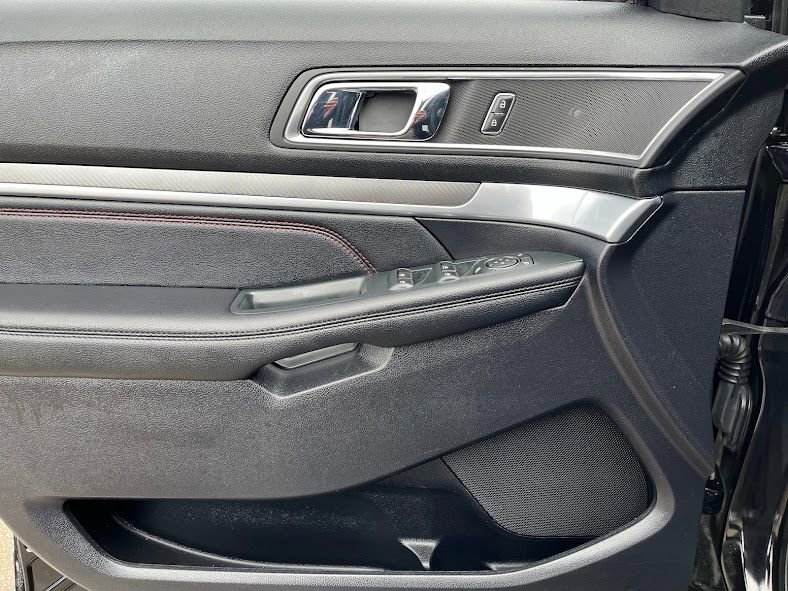 Used 2019 Ford Explorer Sport image 6