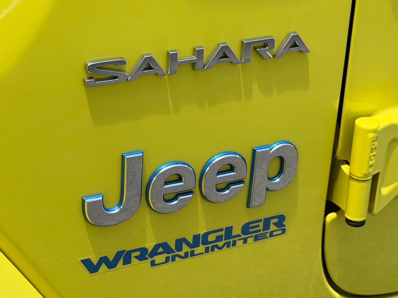 Used 2022 Jeep Wrangler Unlimited Sahara w/ Safety Group AWD/4WD image 10
