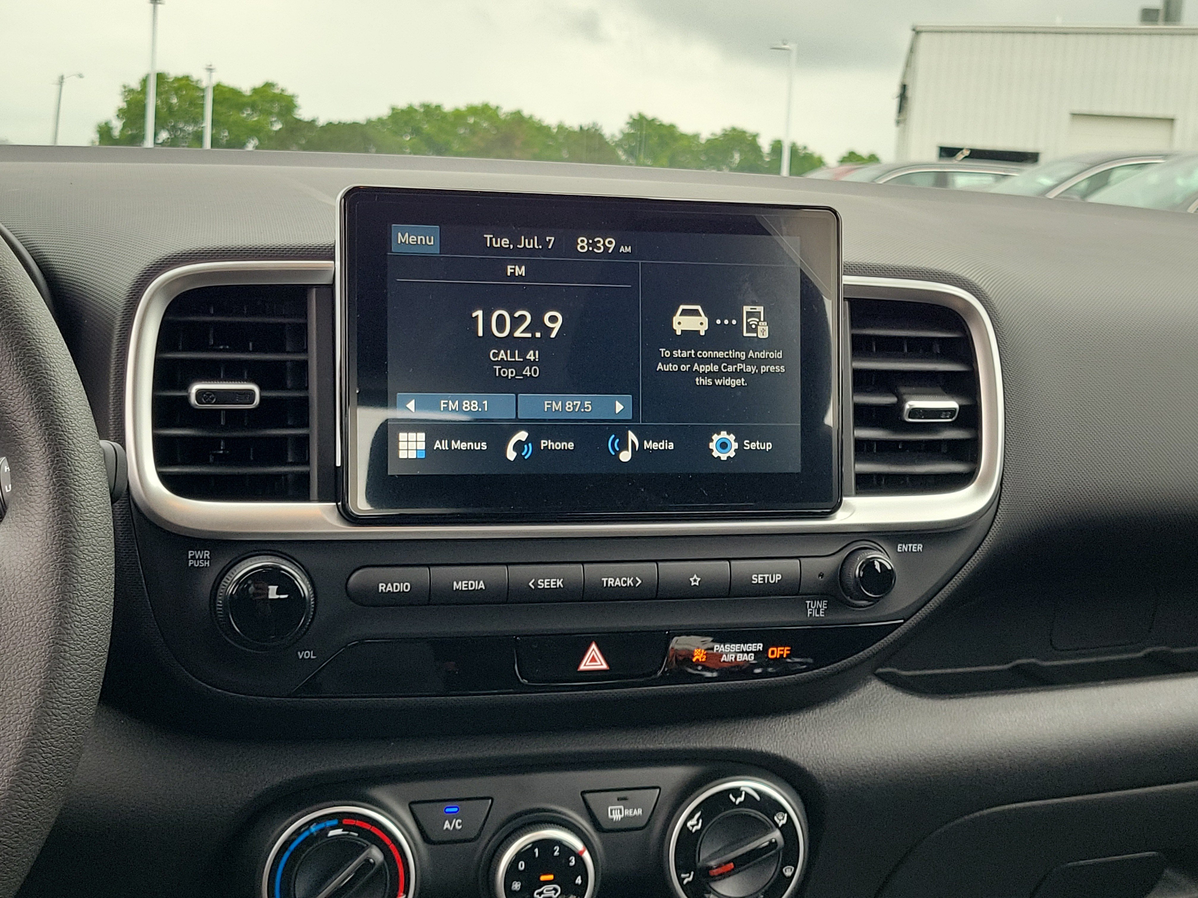 New 2026 Hyundai Venue SE FWD image 10