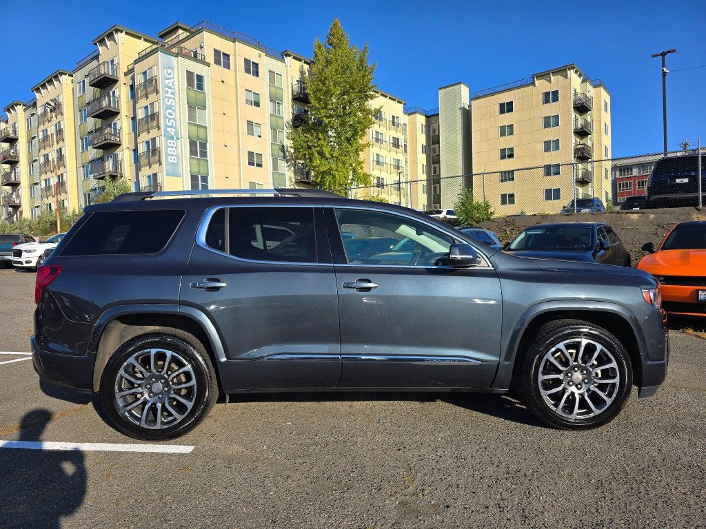 Used 2020 GMC Acadia Denali w/ Denali Ultimate Package AWD/4WD image 9