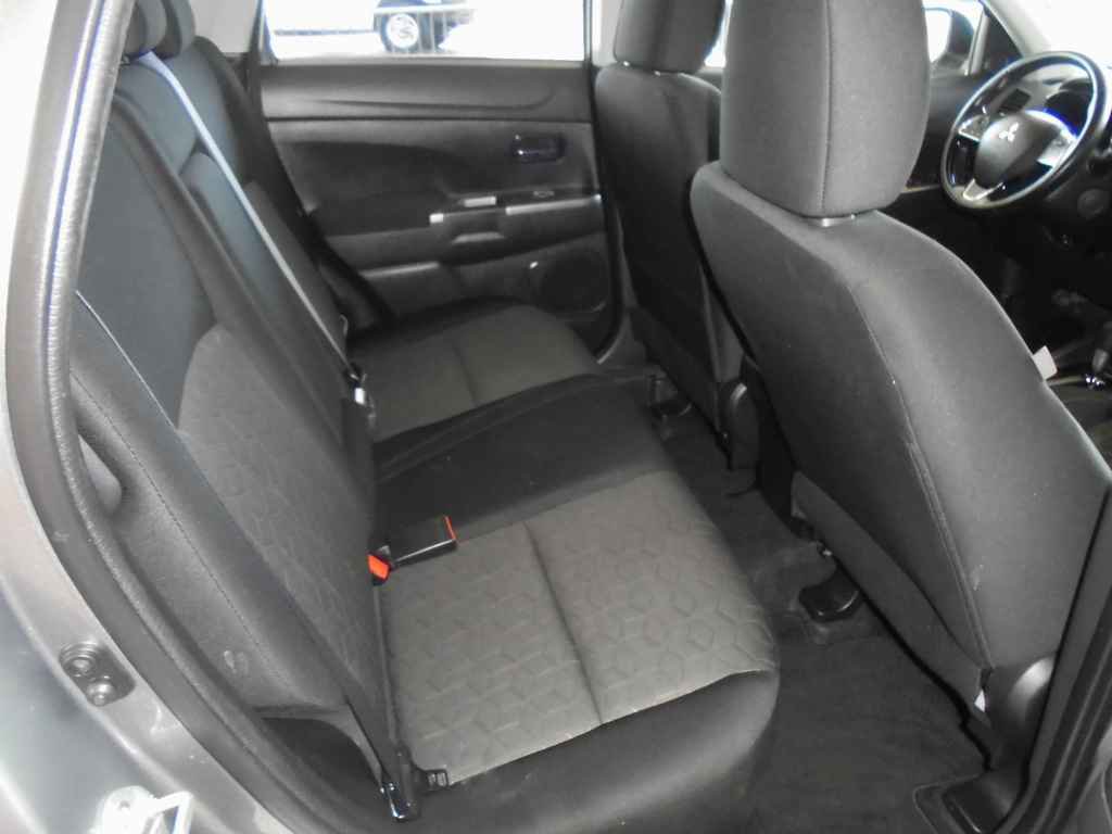 Used 2021 Mitsubishi Outlander Sport SE image 10