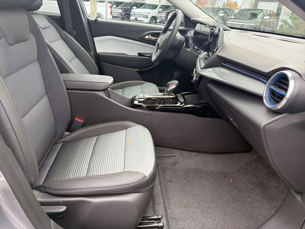 New 2026 Chevrolet Trax LT w/ Driver Confidence Package image 20