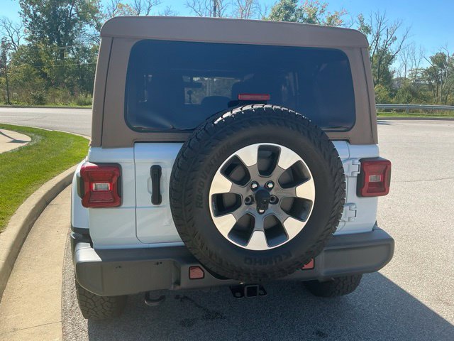Used 2022 Jeep Wrangler Unlimited Sahara w/ LED Lighting Group AWD/4WD image 10