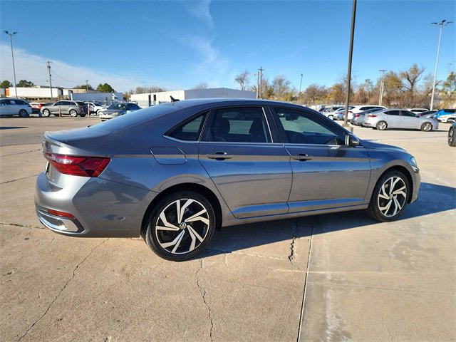 New 2026 Volkswagen Jetta SEL image 2