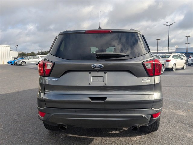 Used 2019 Ford Escape SEL image 4