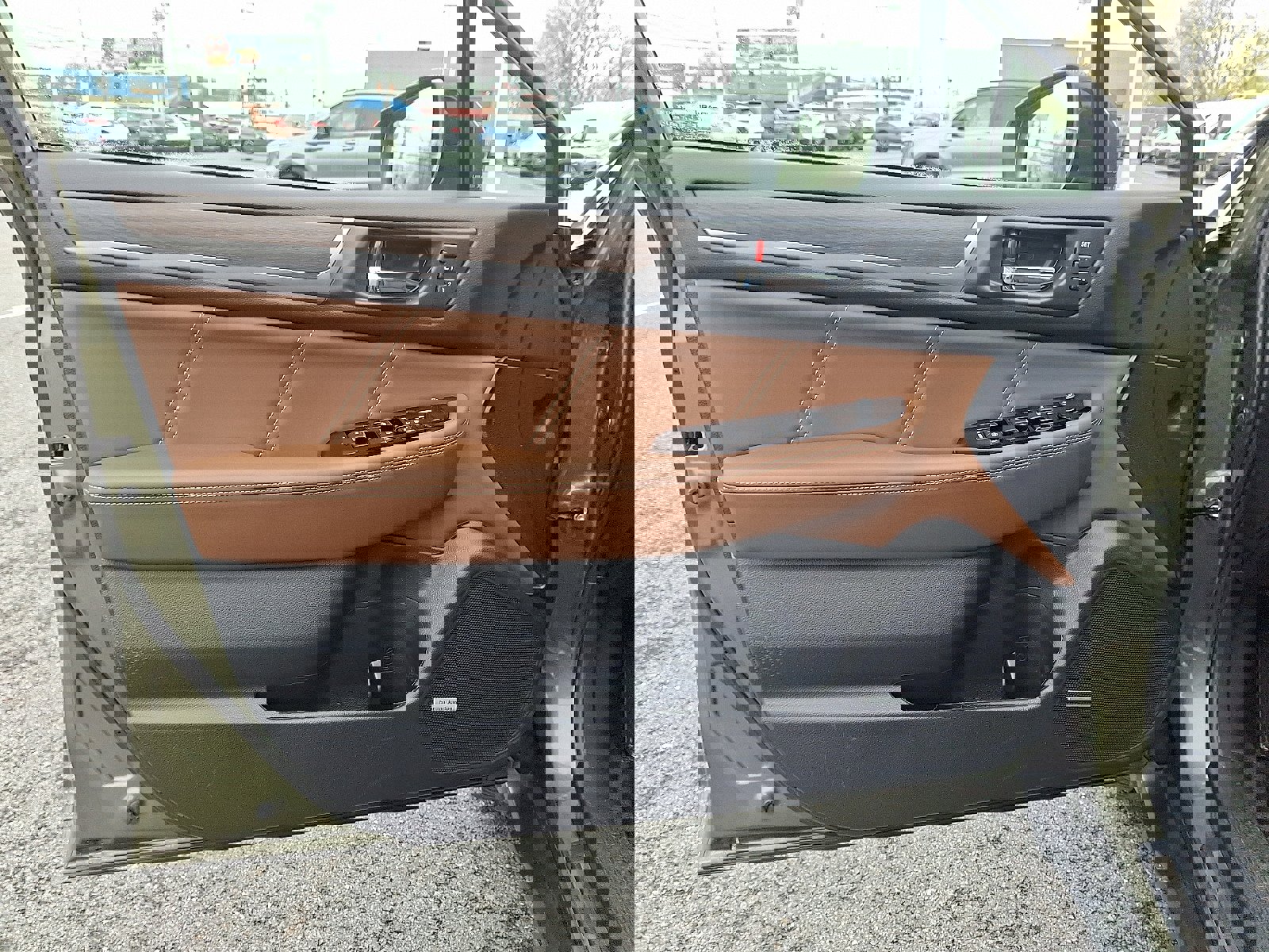 Used 2018 Subaru Outback 2.5i Touring image 14