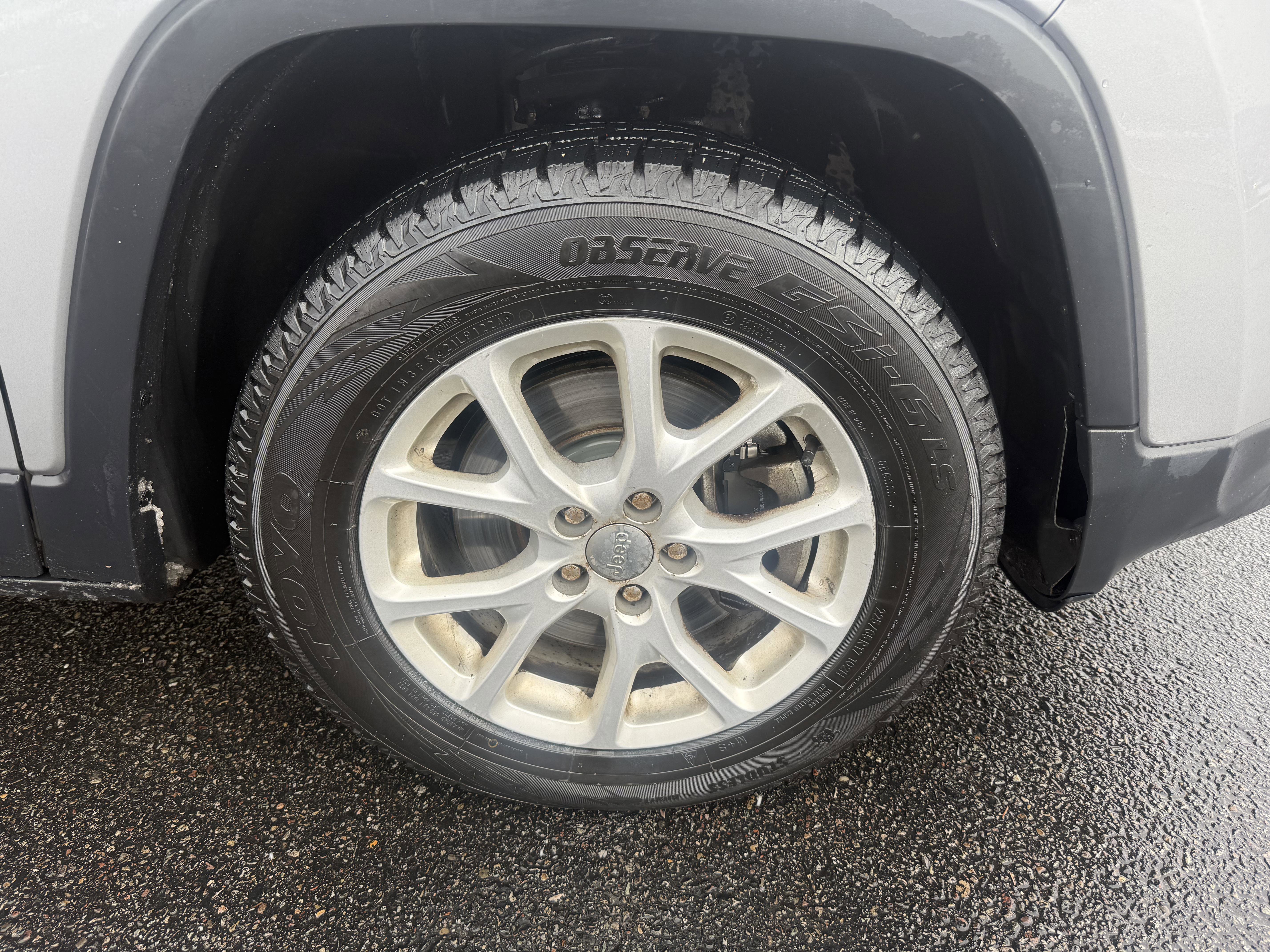 Used 2017 Jeep Cherokee Latitude w/ Cold Weather Group image 3