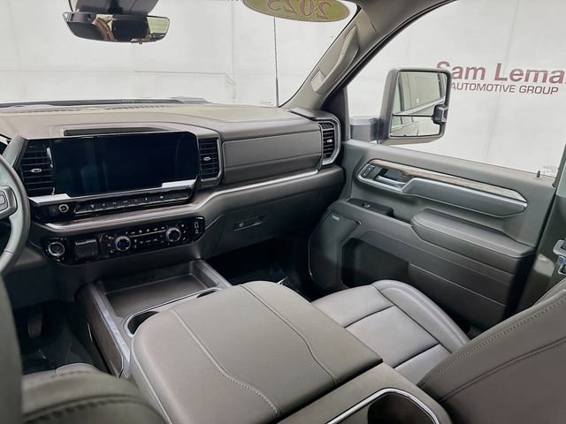 Used 2025 Chevrolet Silverado 2500 LTZ w/ LTZ Premium Package image 26