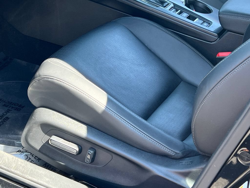 Used 2024 Honda Civic Touring image 8