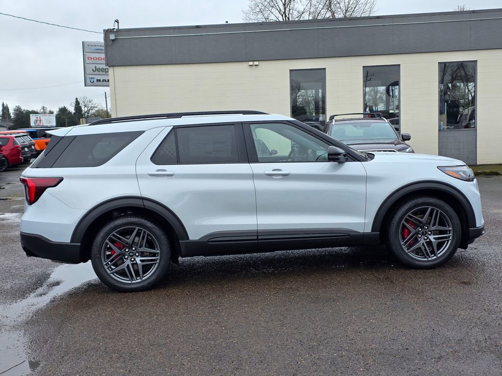 New 2026 Ford Explorer ST w/ Sun And Sound Package image 15