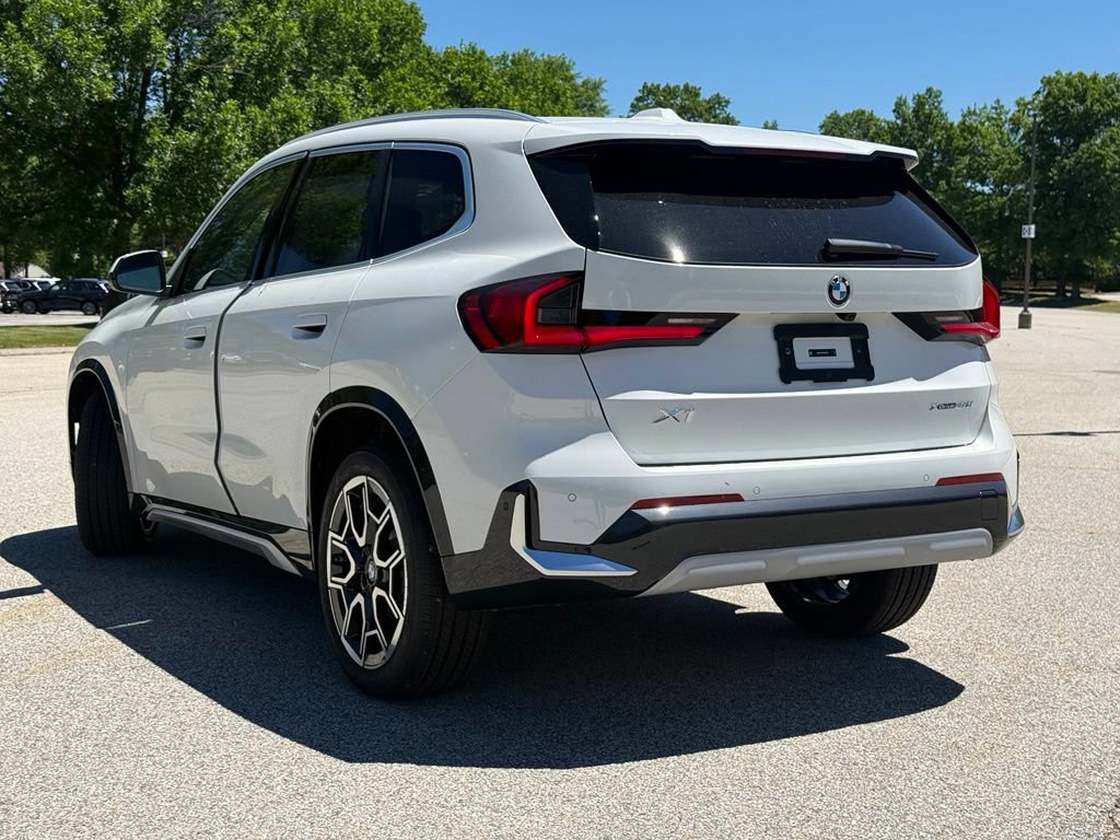 New 2026 BMW X1 xDrive28i AWD/4WD image 4