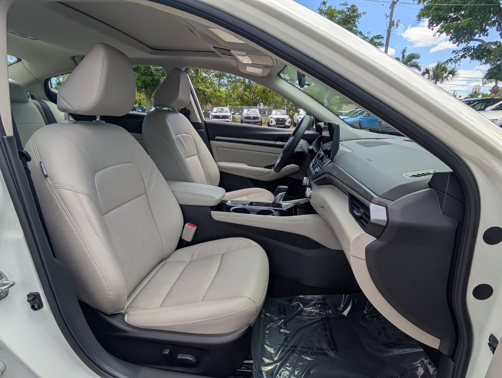Certified 2025 Nissan Altima 2.5 SL FWD image 16