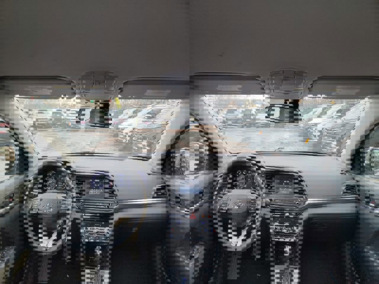 Used 2020 Hyundai Elantra SE w/ Cargo Package (C1) image 25