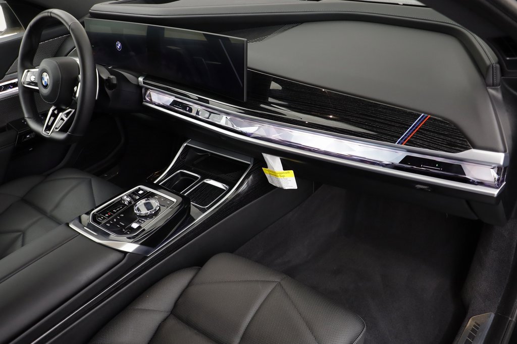 Certified 2025 BMW 740i xDrive w/ Premium Package image 21
