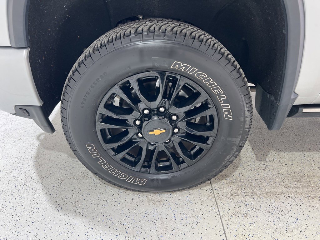 Used 2023 Chevrolet Silverado 2500 High Country w/ Technology Package image 29